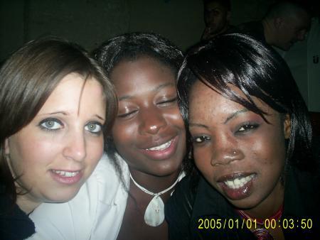 Angy,Awa&Moi en boite